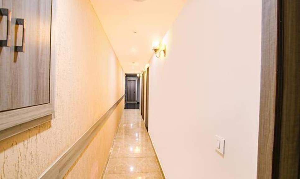 Hotel Welcome Residency Zirakpur ภายนอก รูปภาพ